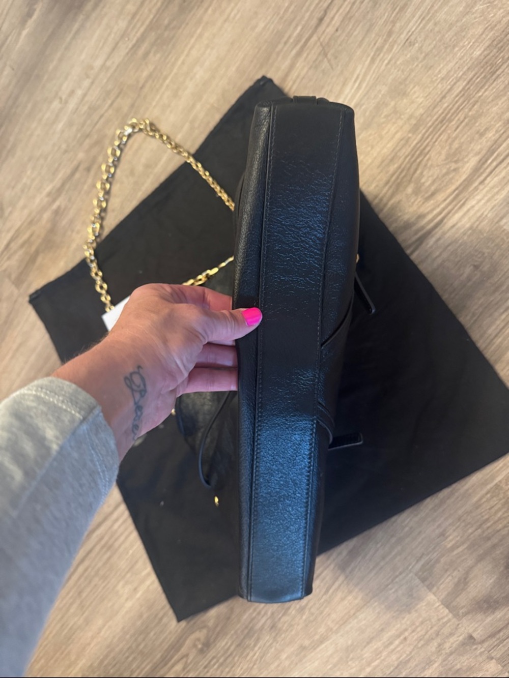 JLN Givenchy AUTHENTIC BLACK MEDIUM VOYOU CALF LEATHER CHAIN MULTI WEAR BAG - Picture 6 of 7
